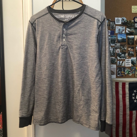 Mossimo Henley Shirt (Medium) - Picture 1 of 3
